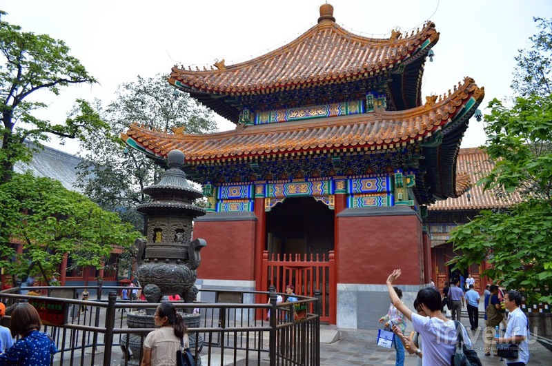 Пекин. Храм Неба, ламаистский храм Юнхэгун и Пекинский зоопарк / Китай