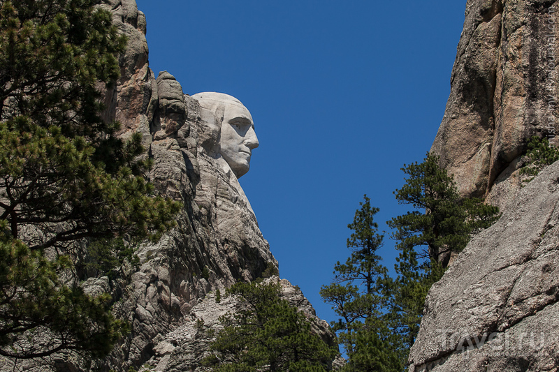 .  Rushmore,     Crazy Horse /   