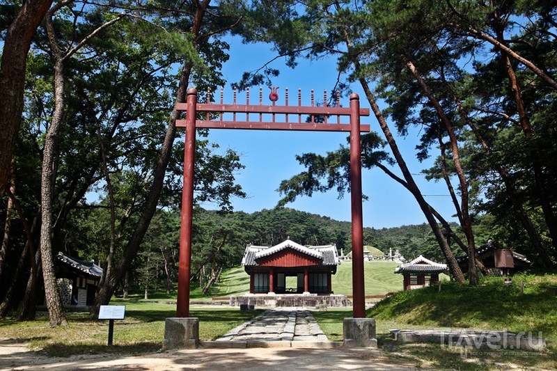 Путешествия по Корее: гробница короля Сечжона Великого (и Хёчжона) / Южная Корея