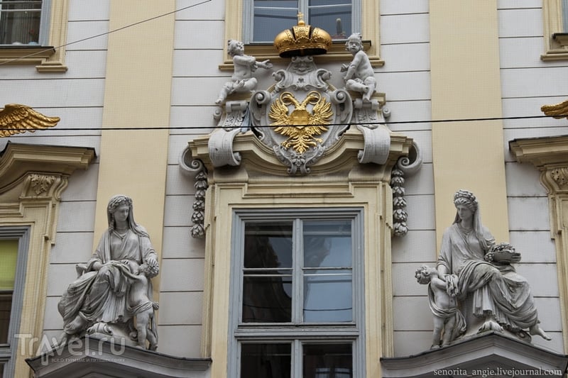 Анкерные часы и Старая городская ратуша Вены / Австрия