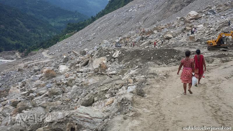 Оползень в Непале: репортаж с места трагедии / Непал
