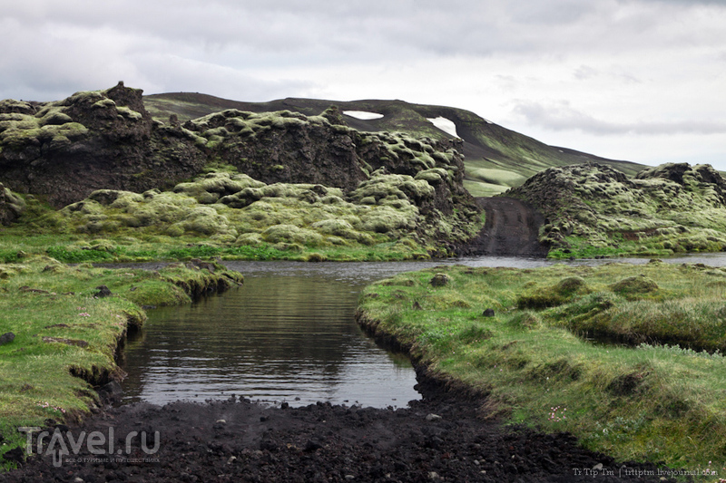 Чёрные берега Рейнисфьяра и кратеры вулкана Лаки / Фото из Исландии