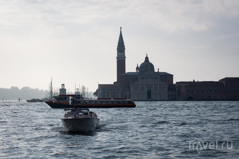 С незапамятных времен по Гранд-каналу. Венеция. Италия / Фото из Италии