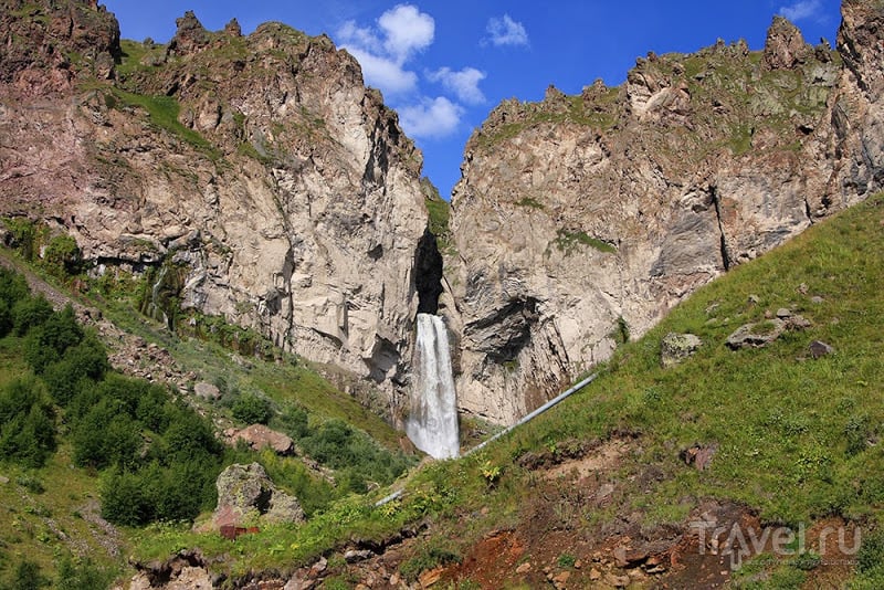 Урочище Джилы-Су. Водопад Султан / Фото из России