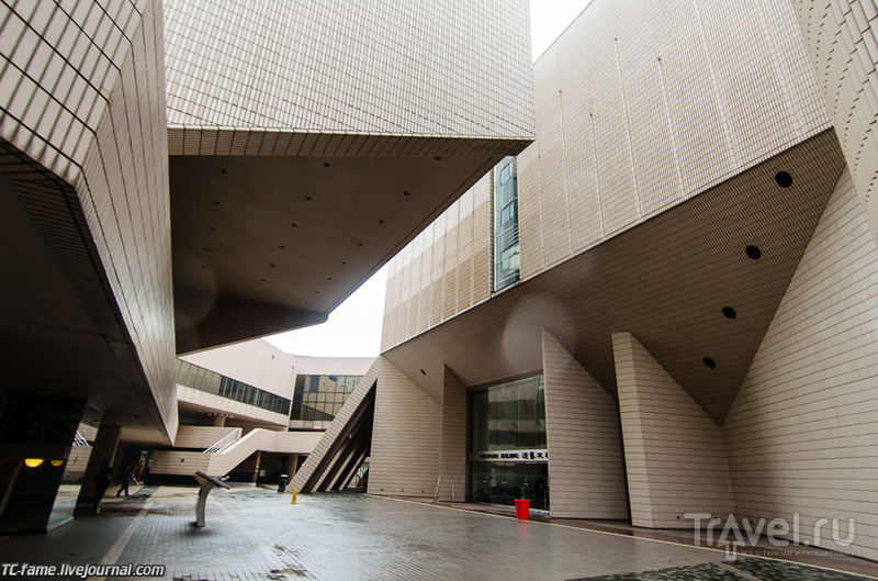 Гонконг. Музей современного искусства "MUSEUM OF ART" и Культурный центр / Фото из Гонконга