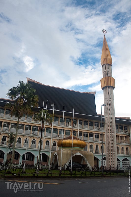 Бруней. Бандар-Сери-Бегаван: город на земле / Фото из Брунея