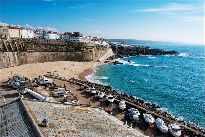 Португалия: бело-голубая Эрисейра / Фото из Португалии