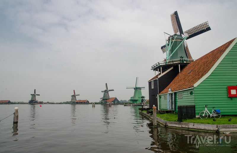 Туристическая деревушка Заансе Сханс и ее мельницы / Нидерланды