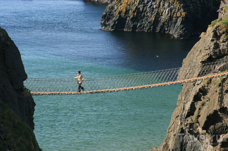 Подвесной мост Кэррик-а-Рид в Ирландии: прогулка над бездной / Великобритания