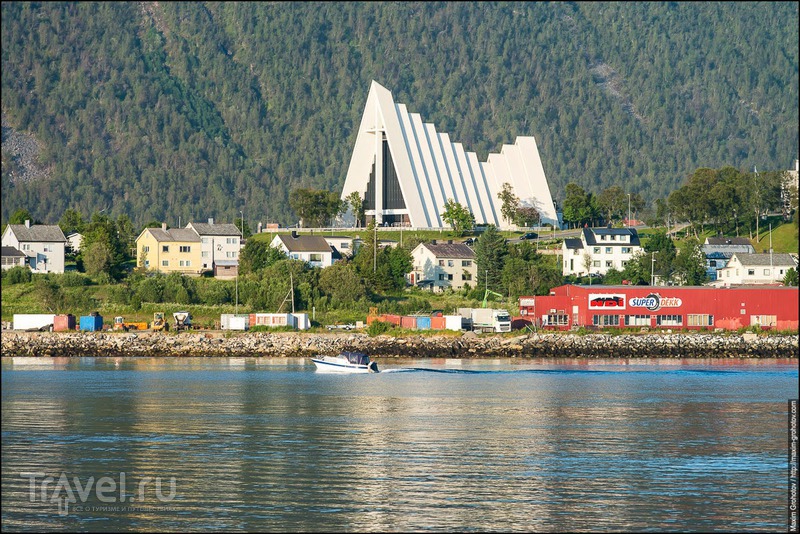 Around the Norge. Tromsø /   