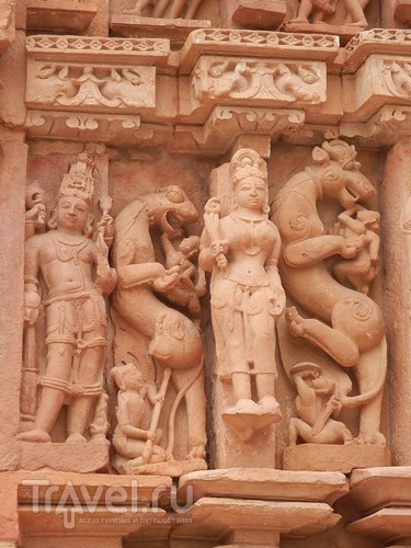 Джайнские храмы Кхаджурахо / Индия