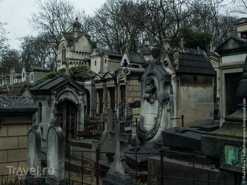 Кладбище Пер-Лашез в Париже / Франция