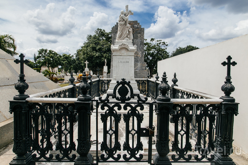 Путевые заметки: Некрополь имени Христофора Колумба, Гавана / Куба