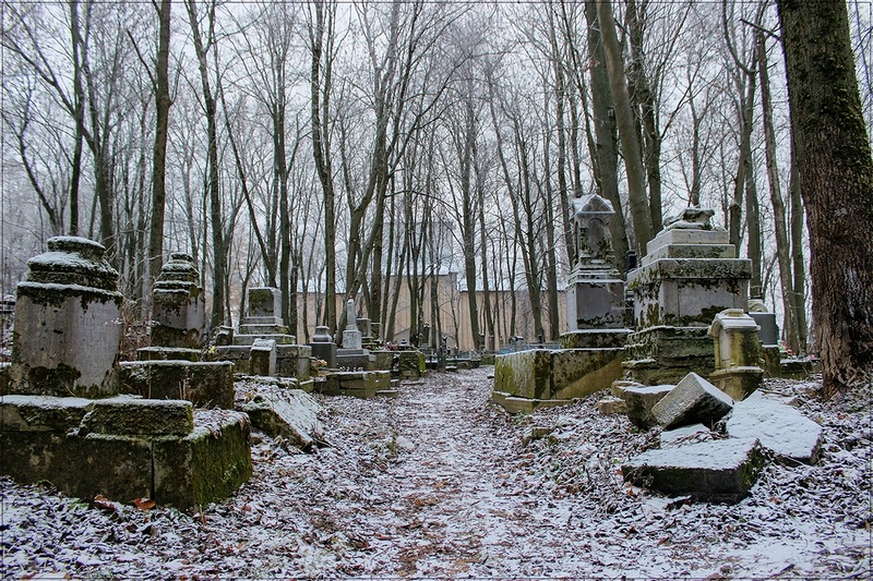 Некрополь села Путилово / Россия