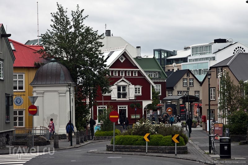 Рейкьявик и поля тинга / Фото из Исландии