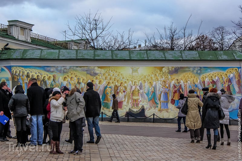 Две площади Киева / Украина