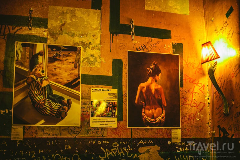 Путевые заметки: Симпла Керт, бар на руинах, Будапешт / Венгрия