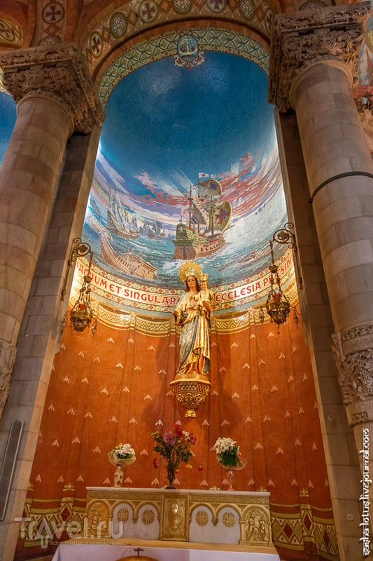 Барселона: храм Святого Сердца / Фото из Испании