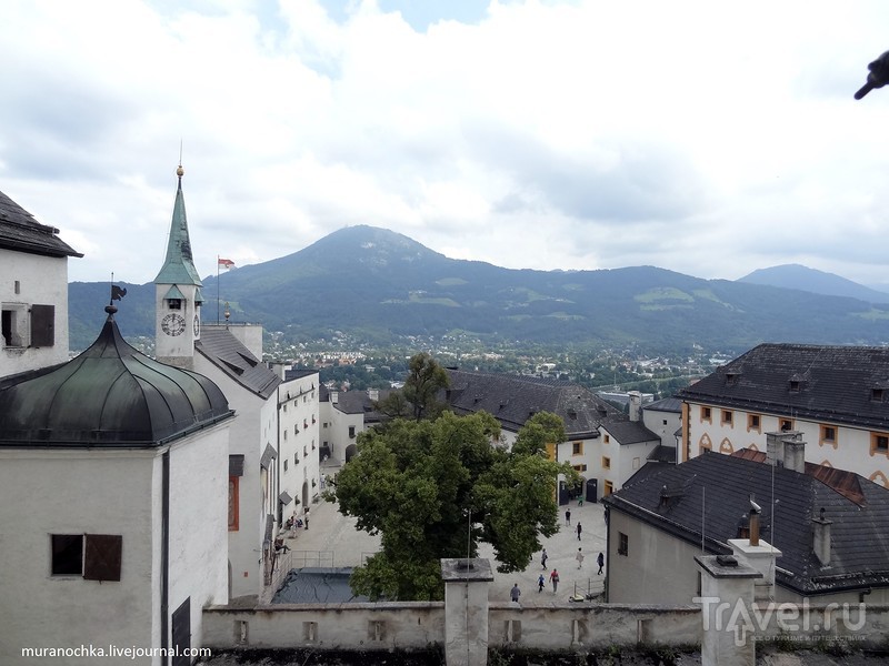 Вид на Зальцбург с высоты крепости Хоэнзальцбург / Австрия