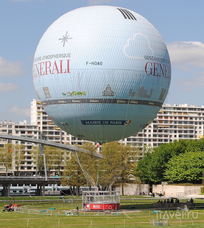 Воздушный шар. Парк Андре Ситроена (Париж) / Франция