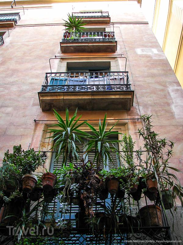 В Готическом квартале Барселоны / Испания