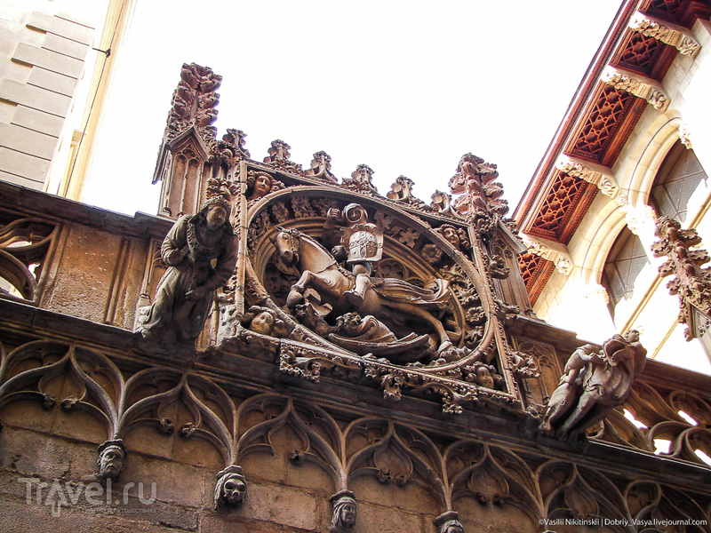 В Готическом квартале Барселоны / Испания