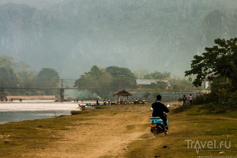   : . Vang Vieng /   