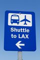 Указатель остановки автобуса-шаттла в аэропорт Лос-Анджелеса