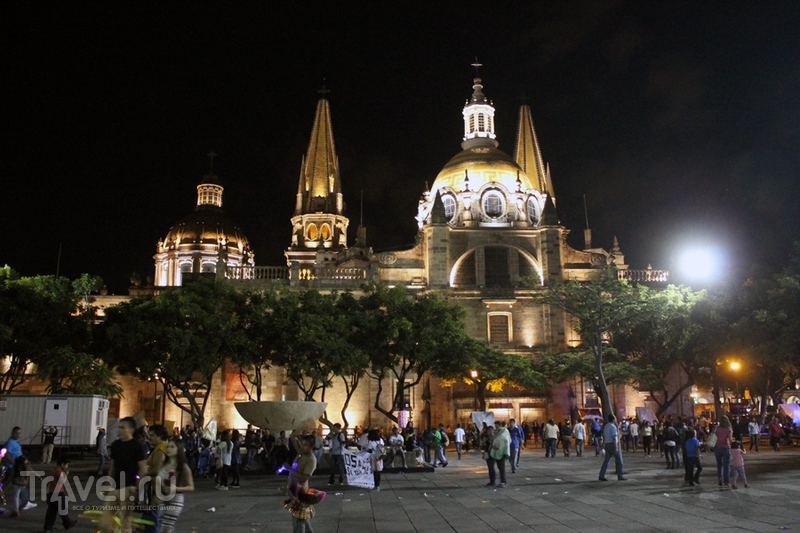 Мексика: Гвадалахара, местный фестиваль / Мексика
