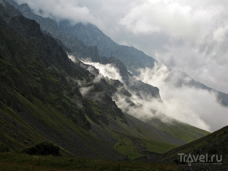 Через горы Грузии из Казбеги в Шатили. Долина Кистинка / Фото из Грузии