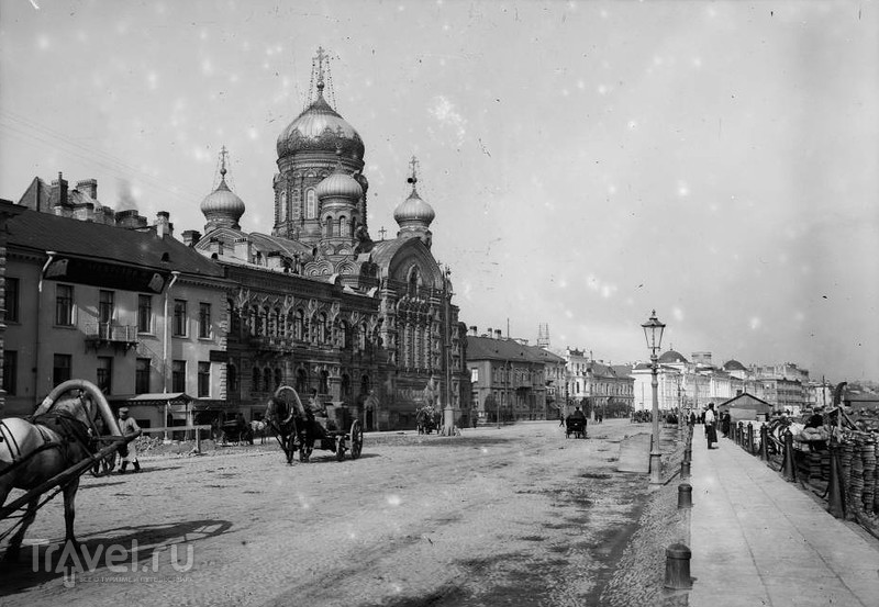 Успенское подворье Оптиной пустыни / Россия