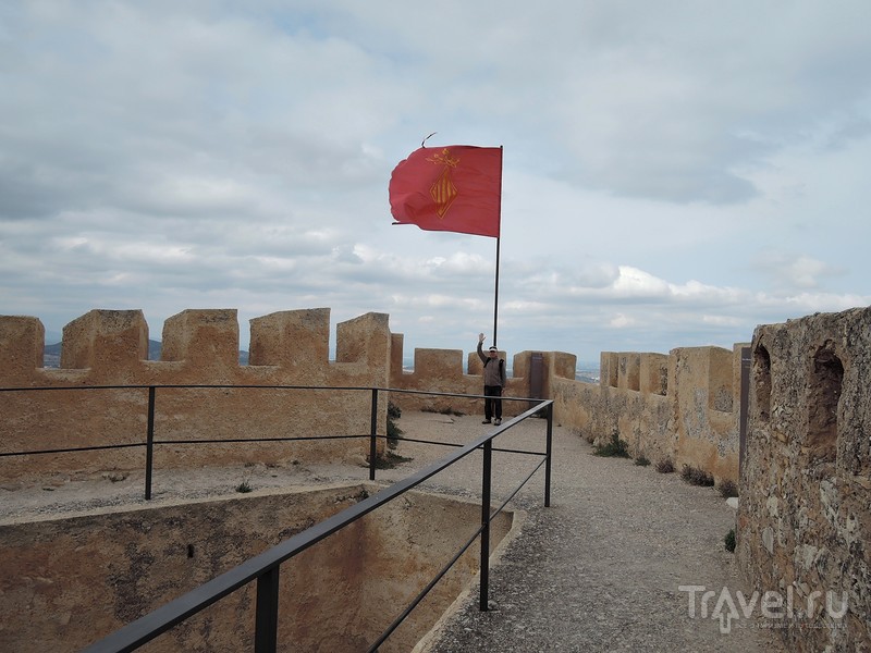 Хатива, крепость (Castillo de Xàtiva) / Фото из Испании