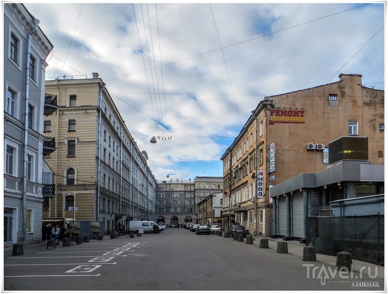 Самый короткий переулок Питера / Россия
