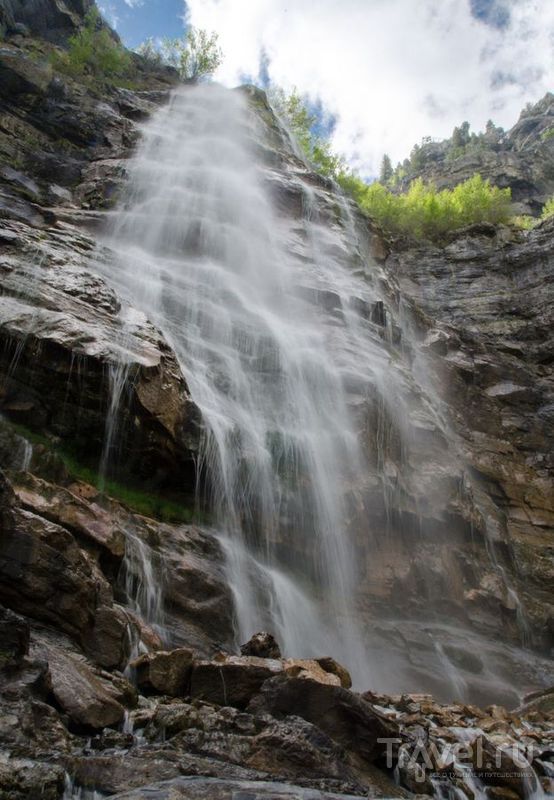      - Bridal Veil Falls /   