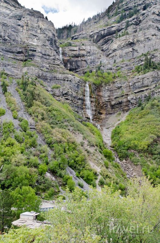 Самый большой водопад в Юте - Bridal Veil Falls / Фото из США