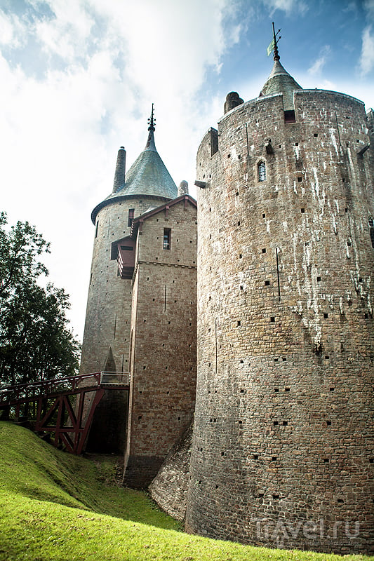 Замок Кох / Castell Coch / Фото из Великобритании