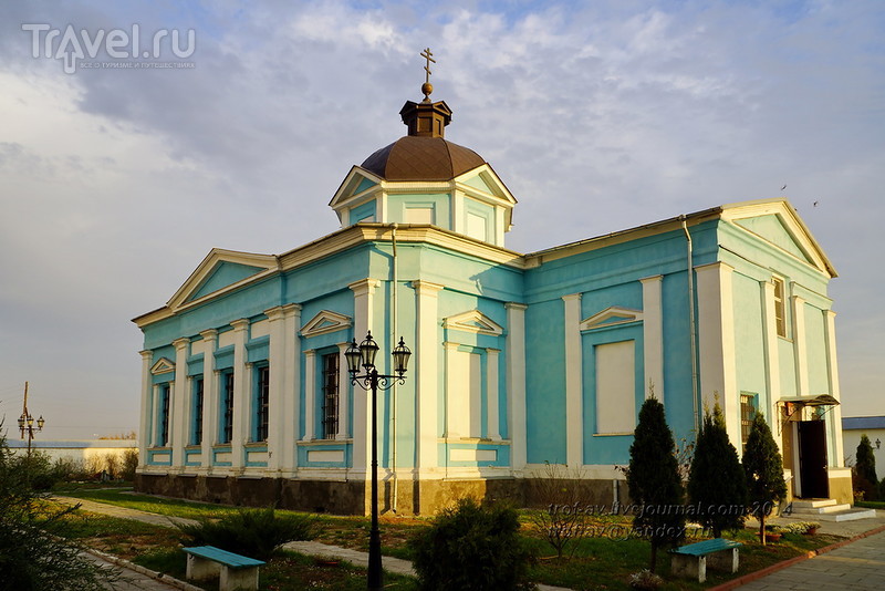 Богородице-Рождественский Бобренев монастырь / Фото из России