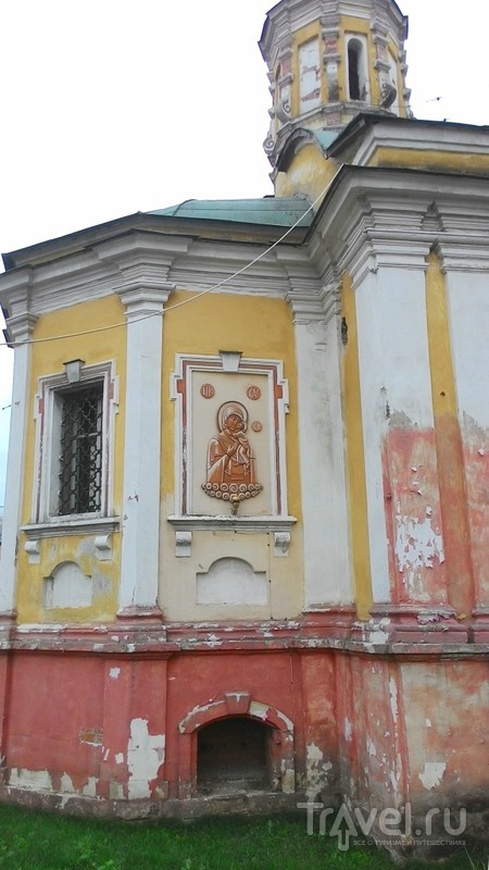 Москва: Высоко-Петровский мужской монастырь / Россия
