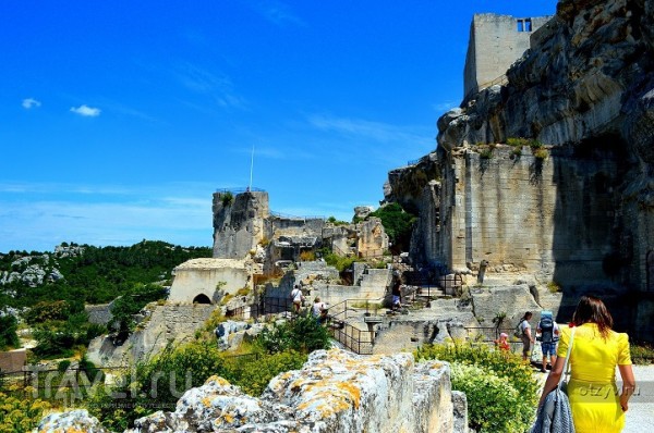 Замок и пещеры Ле-Бо-де-Прованс / Франция