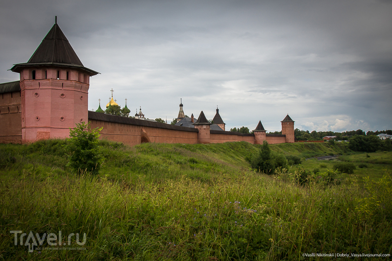 Крепость-монастырь / Россия