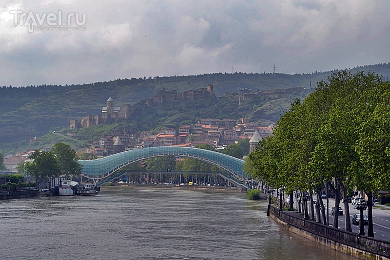 10 минут кошмара моста Бараташвили в Тбилиси / Грузия