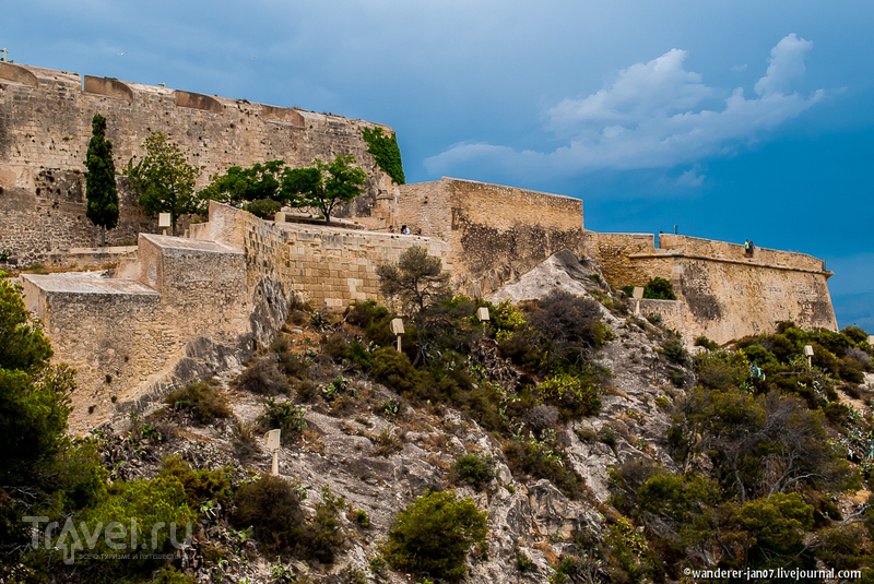 Крепость Санта-Барбара в Аликанте / Фото из Испании