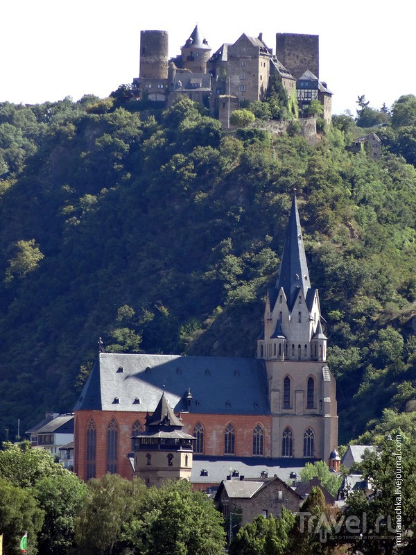 Германия: "винные городки" долины Среднего Рейна, много замков и высоких башен / Германия
