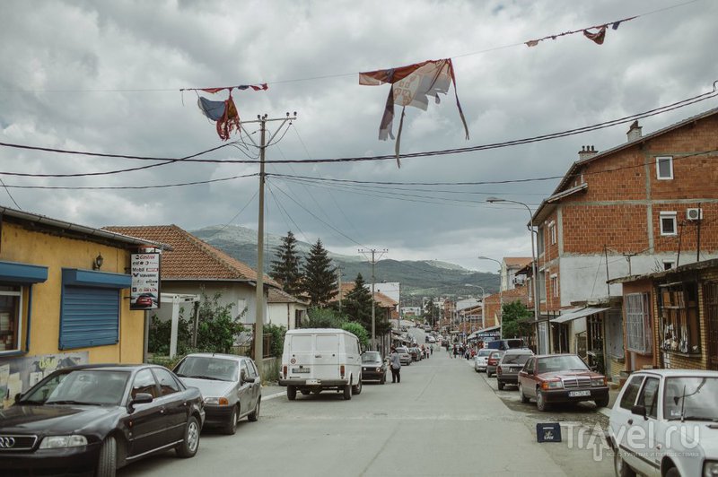 Косовска-Митровица / Албания