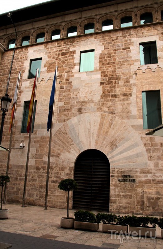 Исторический центр Валенсии: от ворот  Серранос до Площади Богоматери / Испания