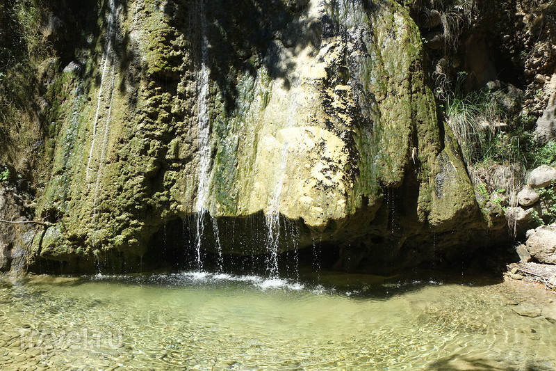 Milonas Waterfall,  /   