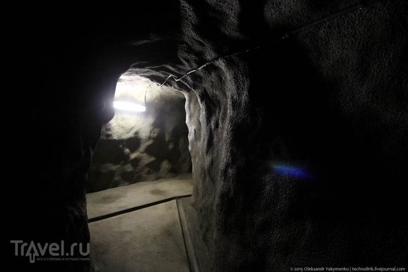 Крепость Фьюриген - подземный городок, построенный внутри скалы на берегу Люцернского озера / Швейцария