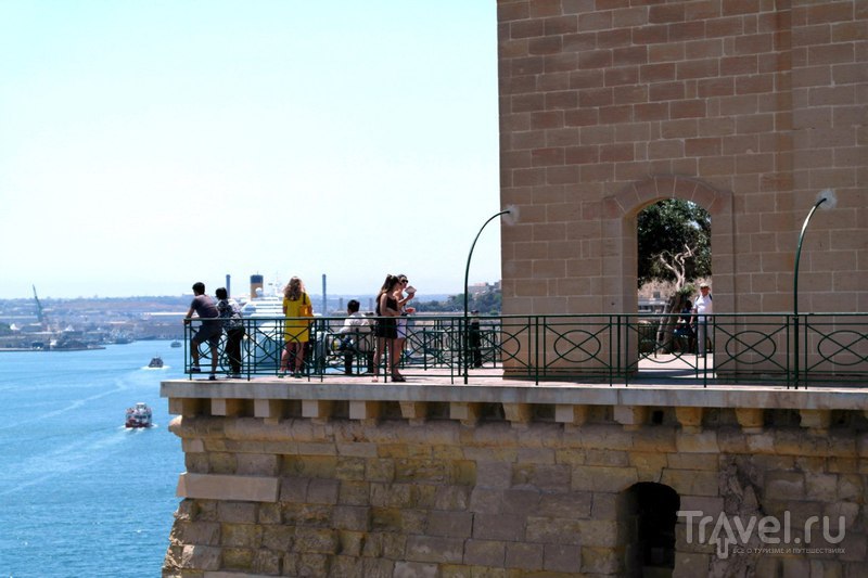 Валлетта, Мальта - Мемориальный комплекс и сад Lower Barrakka Gardens / Мальта