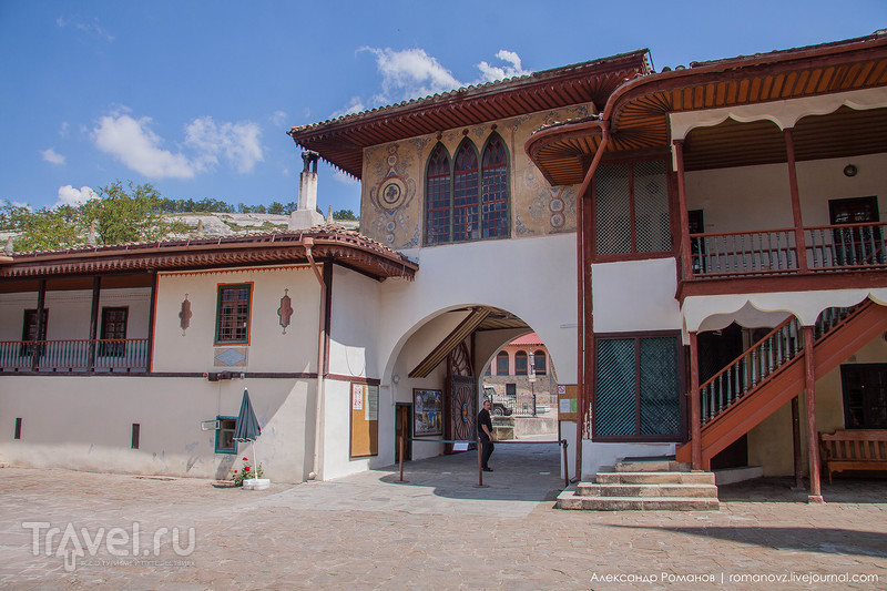 Ханский дворец - кусочек Турции в Крыму / Фото из России