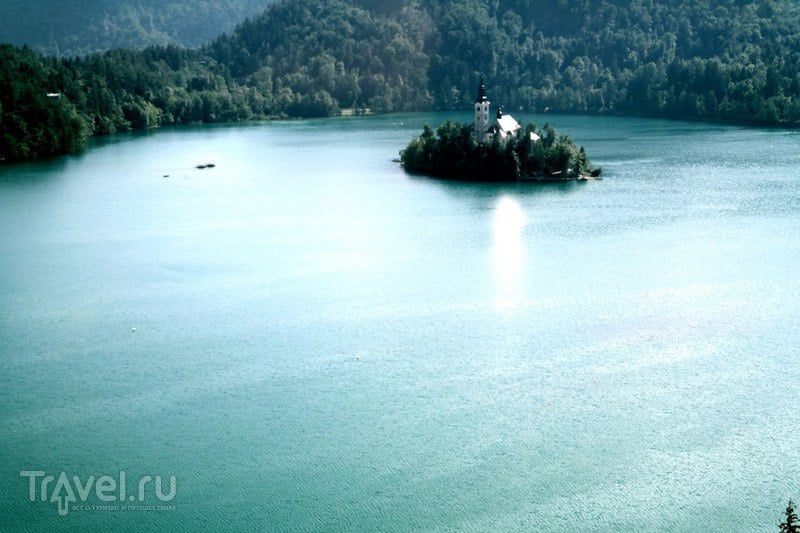 Бледское озеро с высоты / Словения